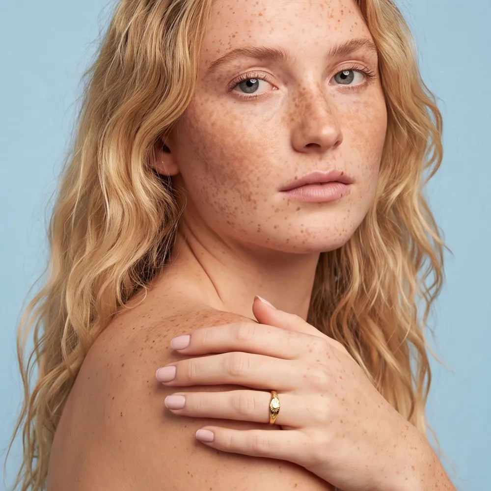 Elessa Ring on model