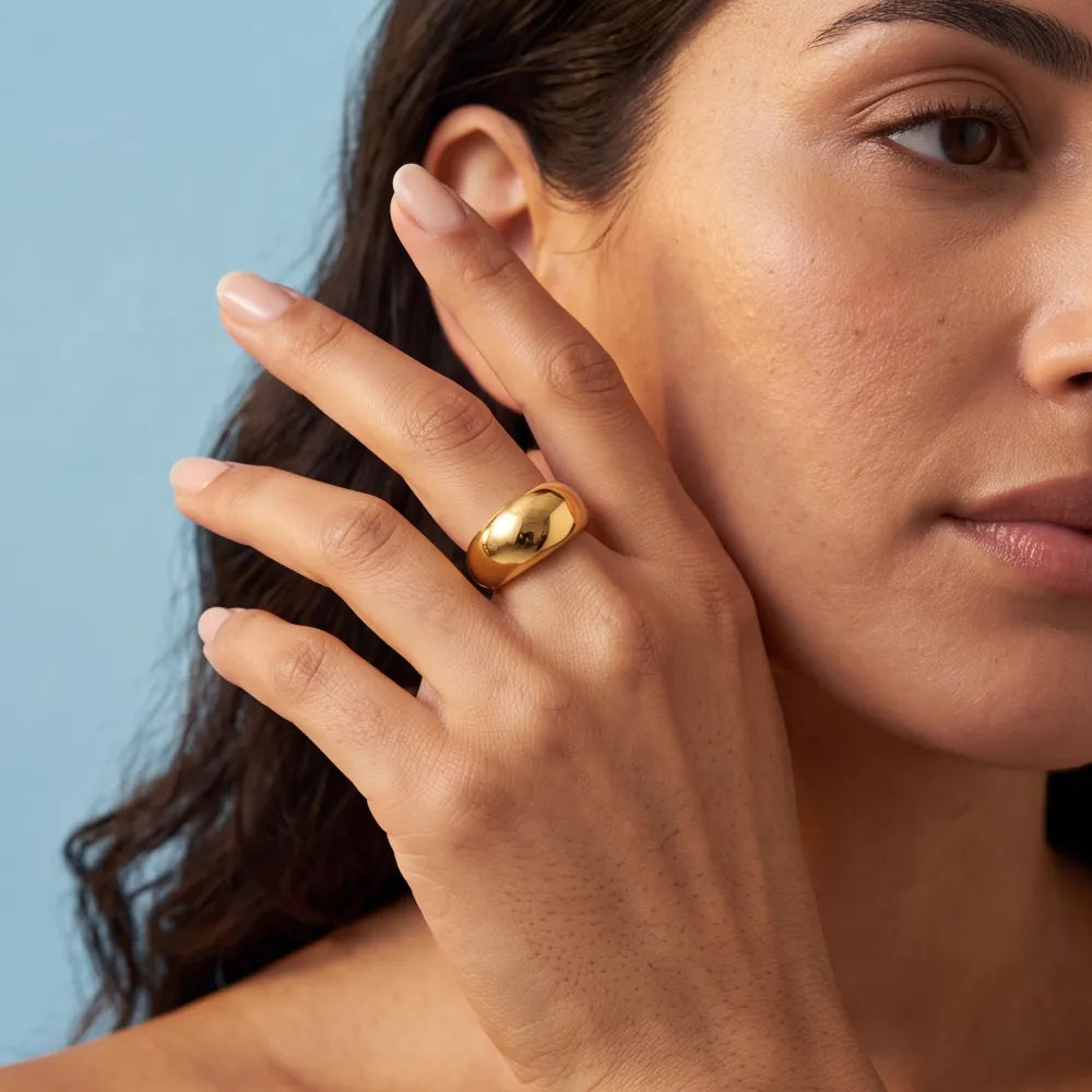 Heletta Ring detail