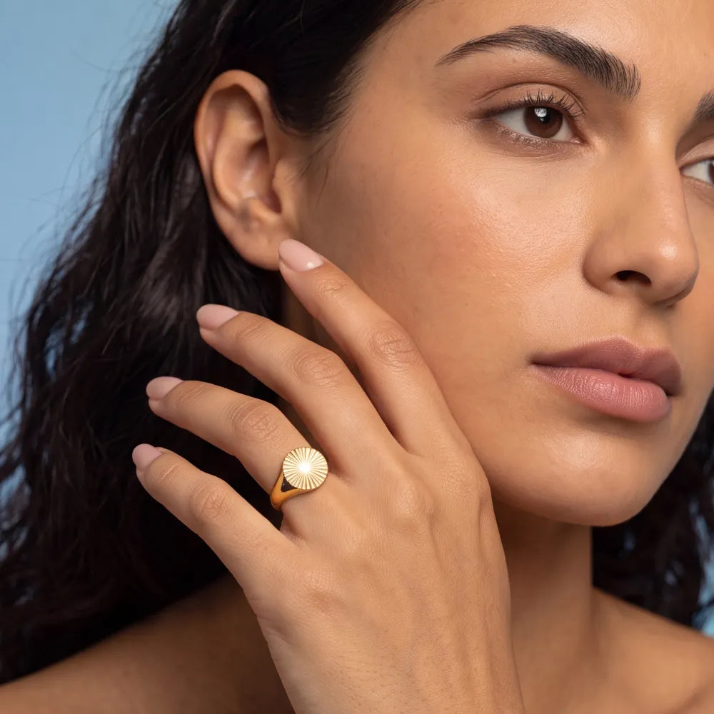 Helienne Ring detail