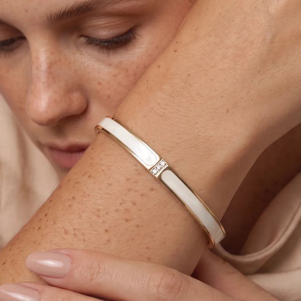 Celetta Bangle hero close-up