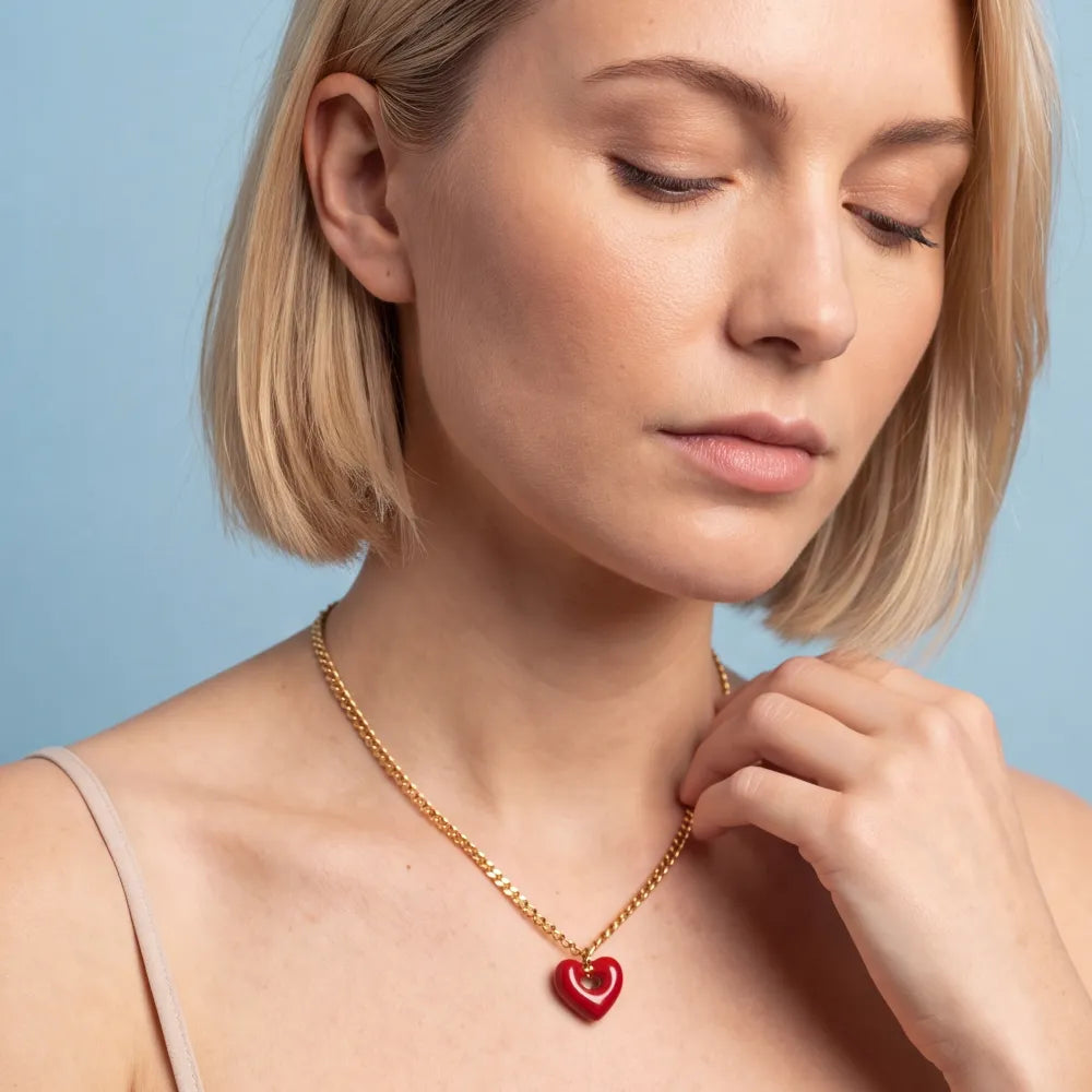 Marisette Heart Necklace detail