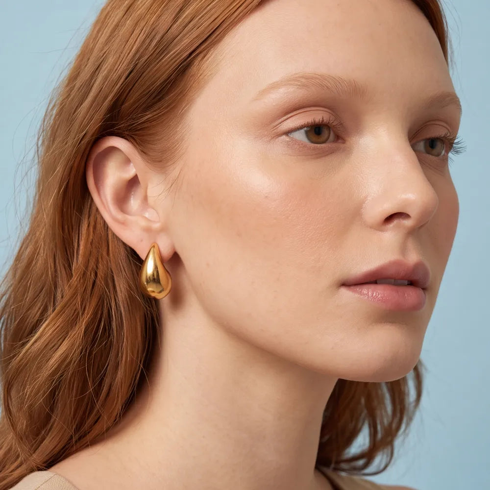Belise Hoops detail