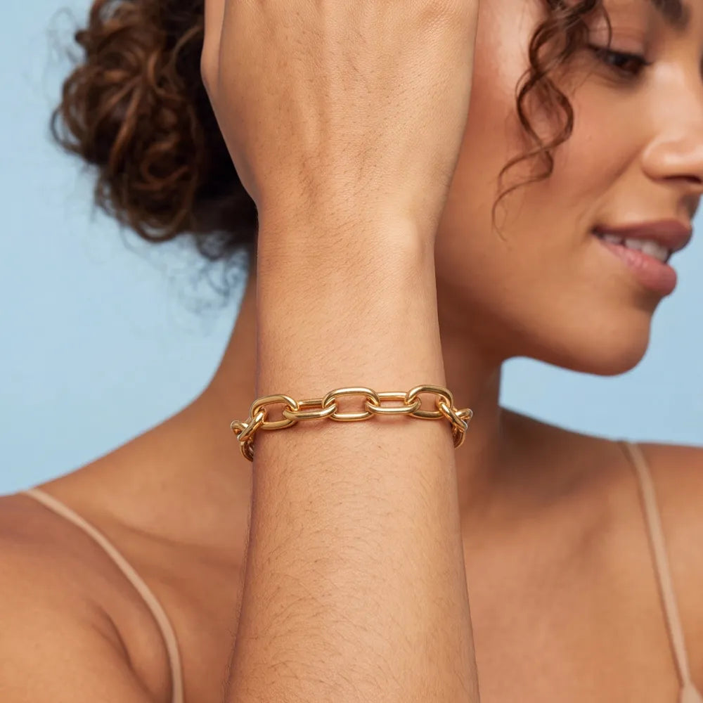 Beliva Bracelet hero close-up