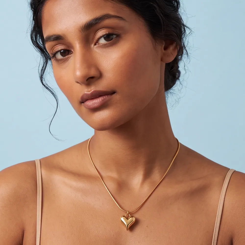 Alenne Necklace on model