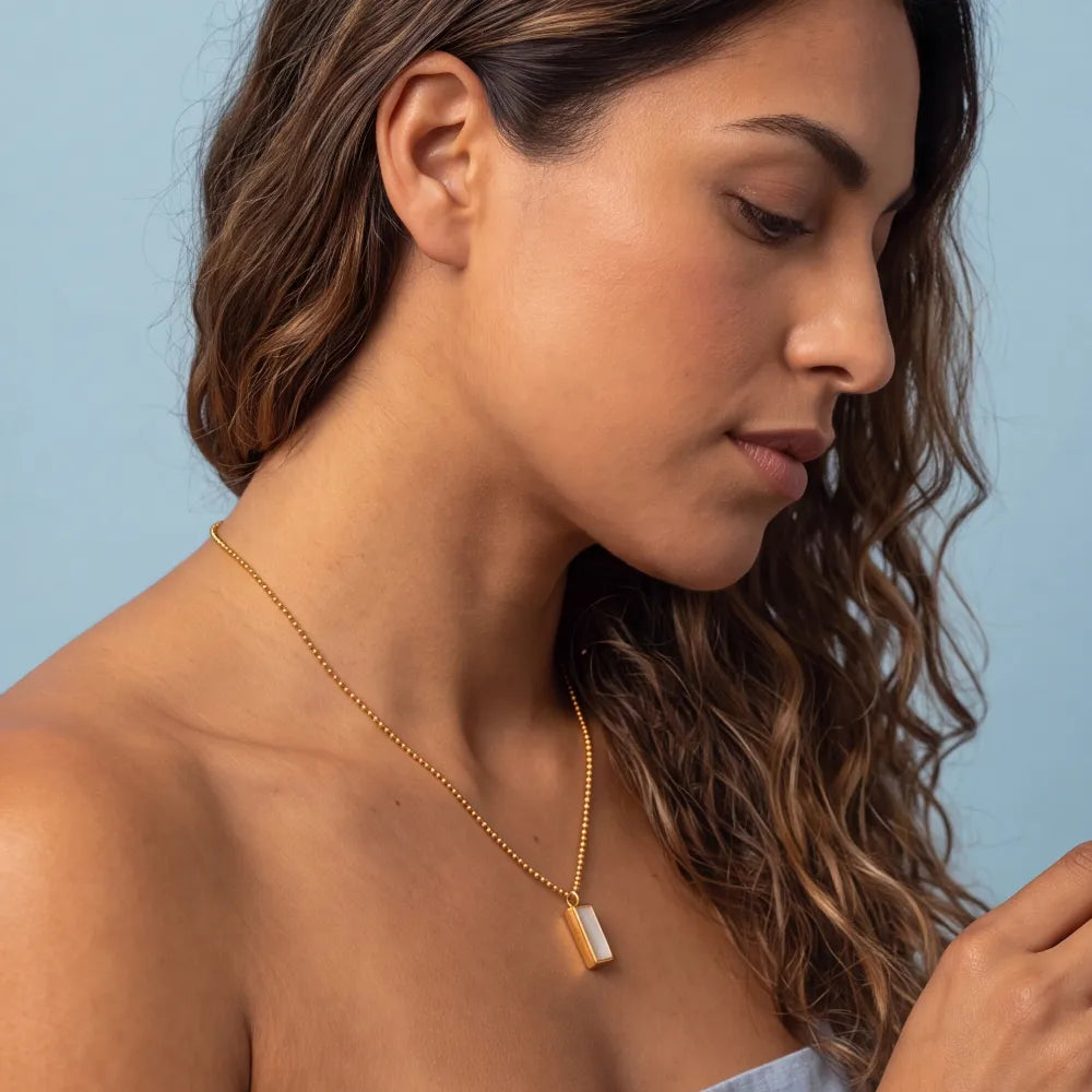 Alessa Necklace detail