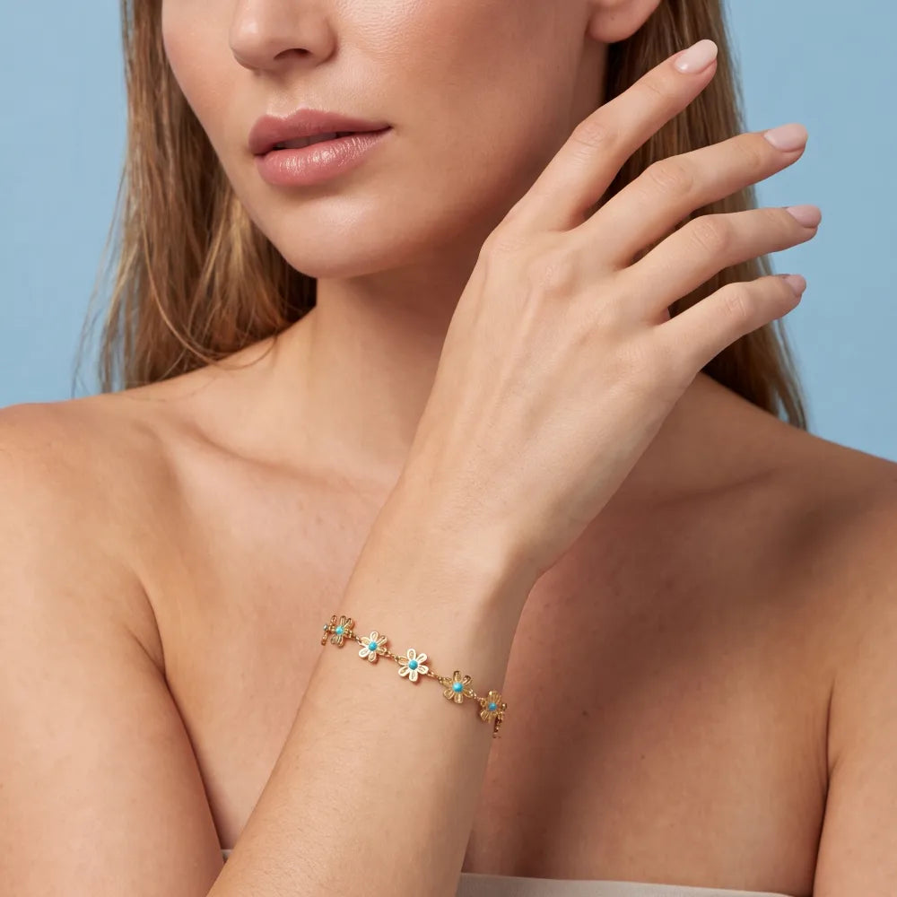 Alise Bracelet detail