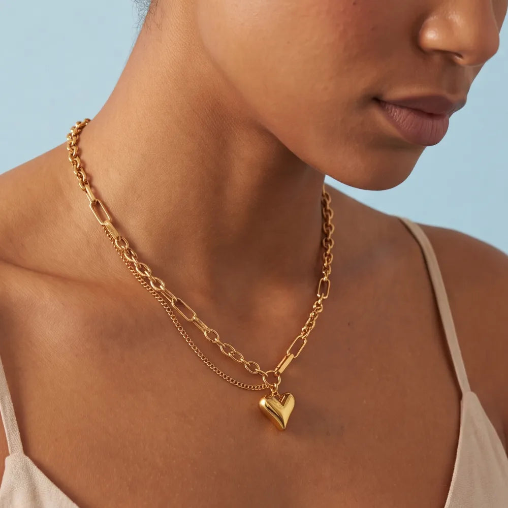 Aliva Necklace hero close-up