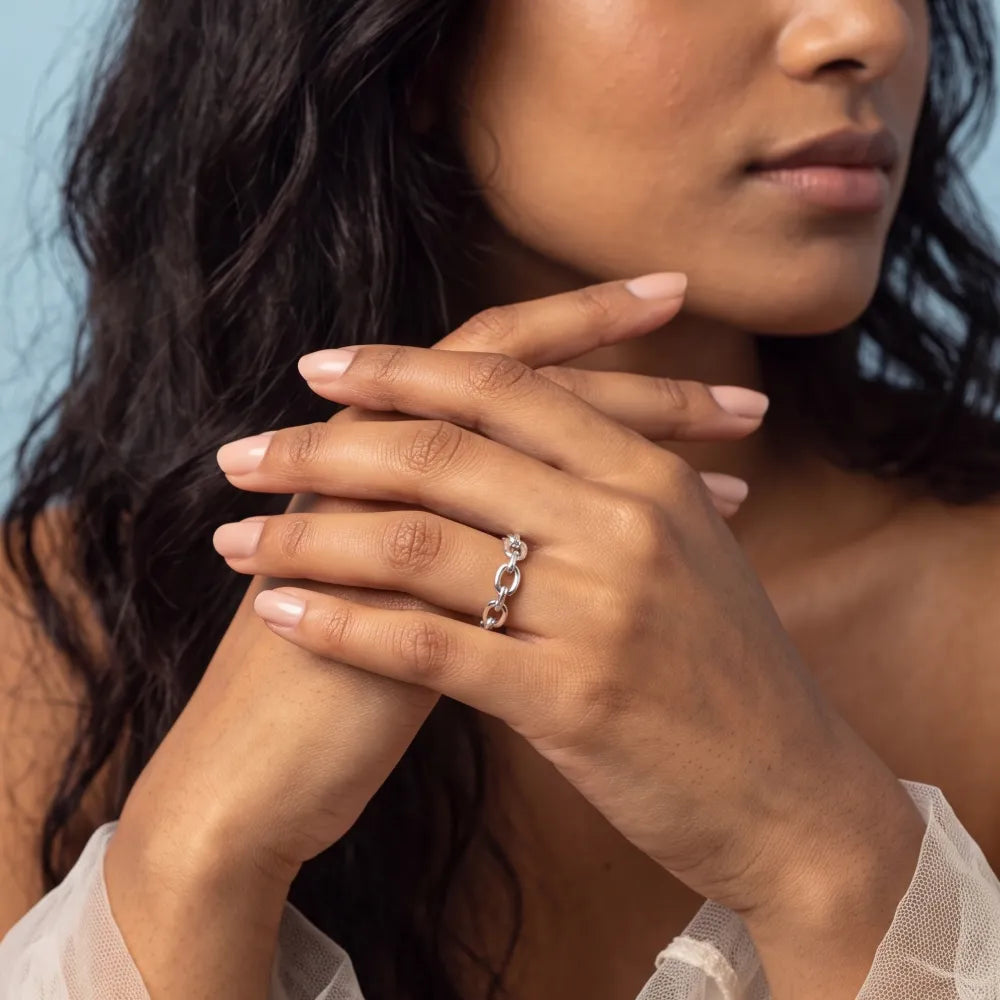Elenia Ring detail