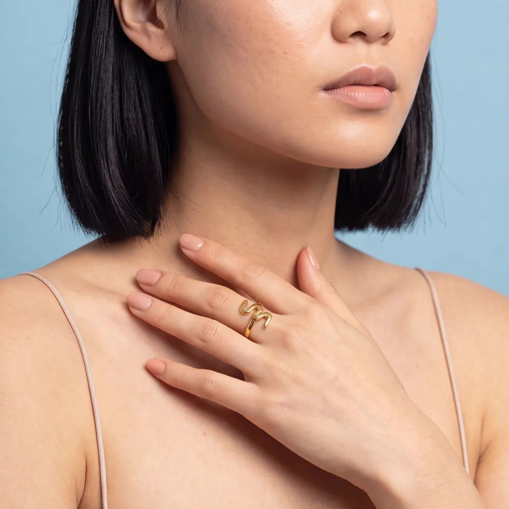 Alella Ring worn