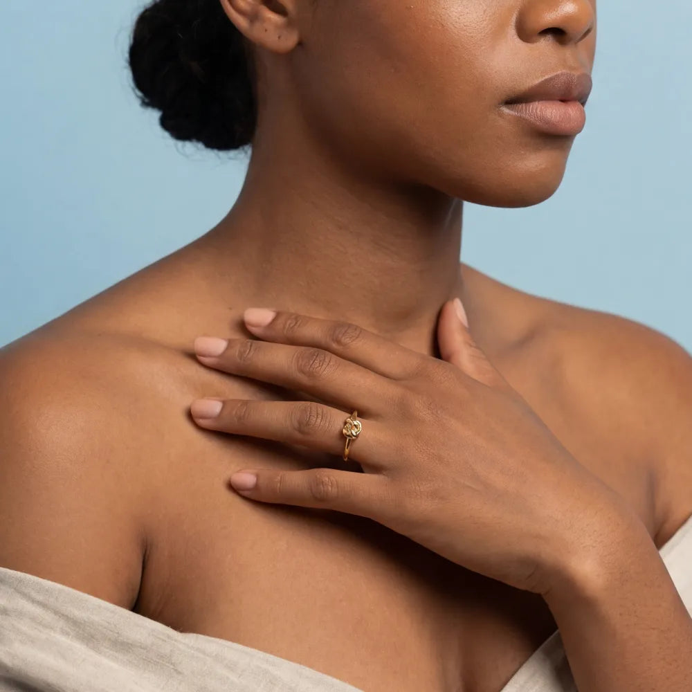 Alelle Ring on model