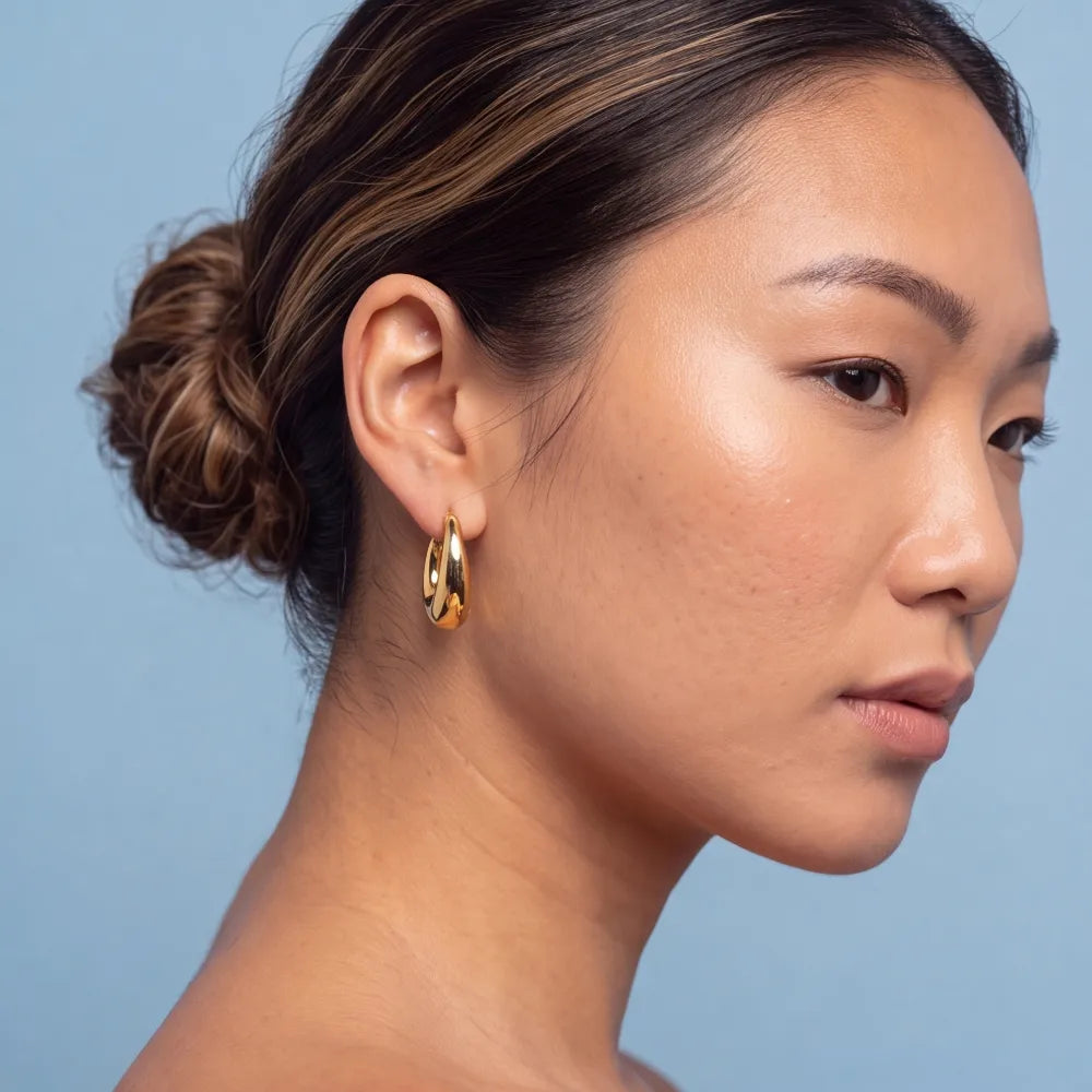 Heliva Moon Hoops worn