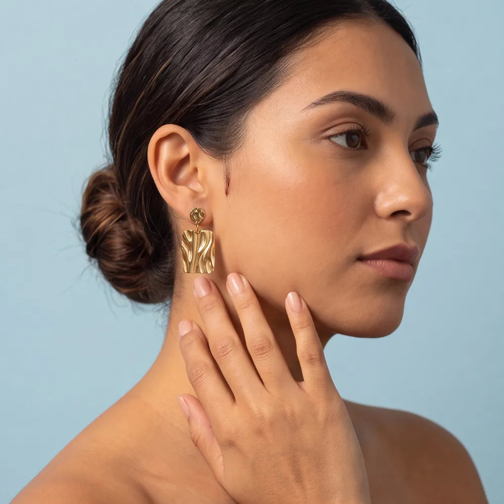 Delessa Earrings detail