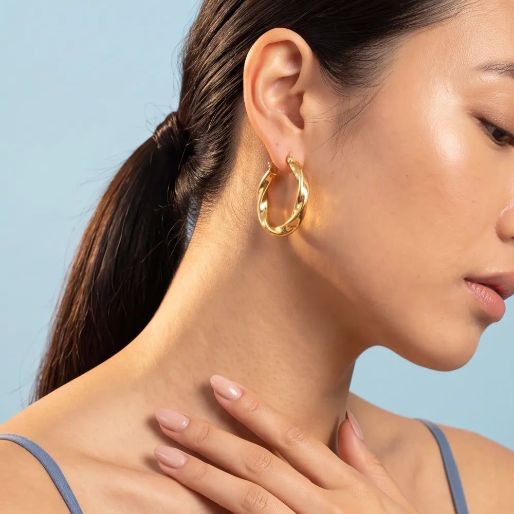Fenelle Hoops detail