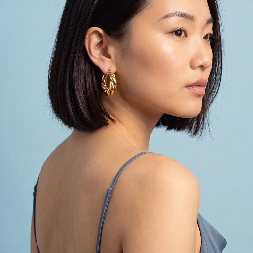 Fenora Hoops worn