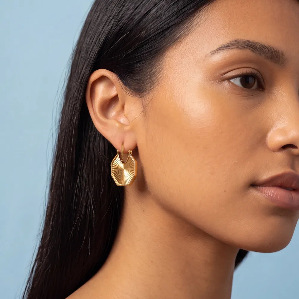 Fenyne Hoops detail