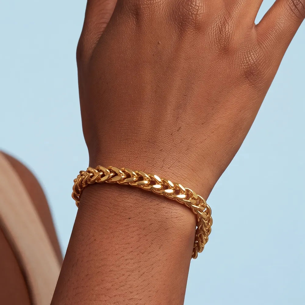 Genyne Link Bracelet hero close-up