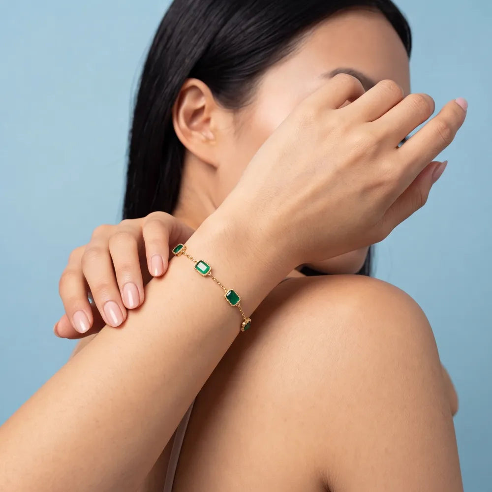 Fenina Emerald Bracelet detail