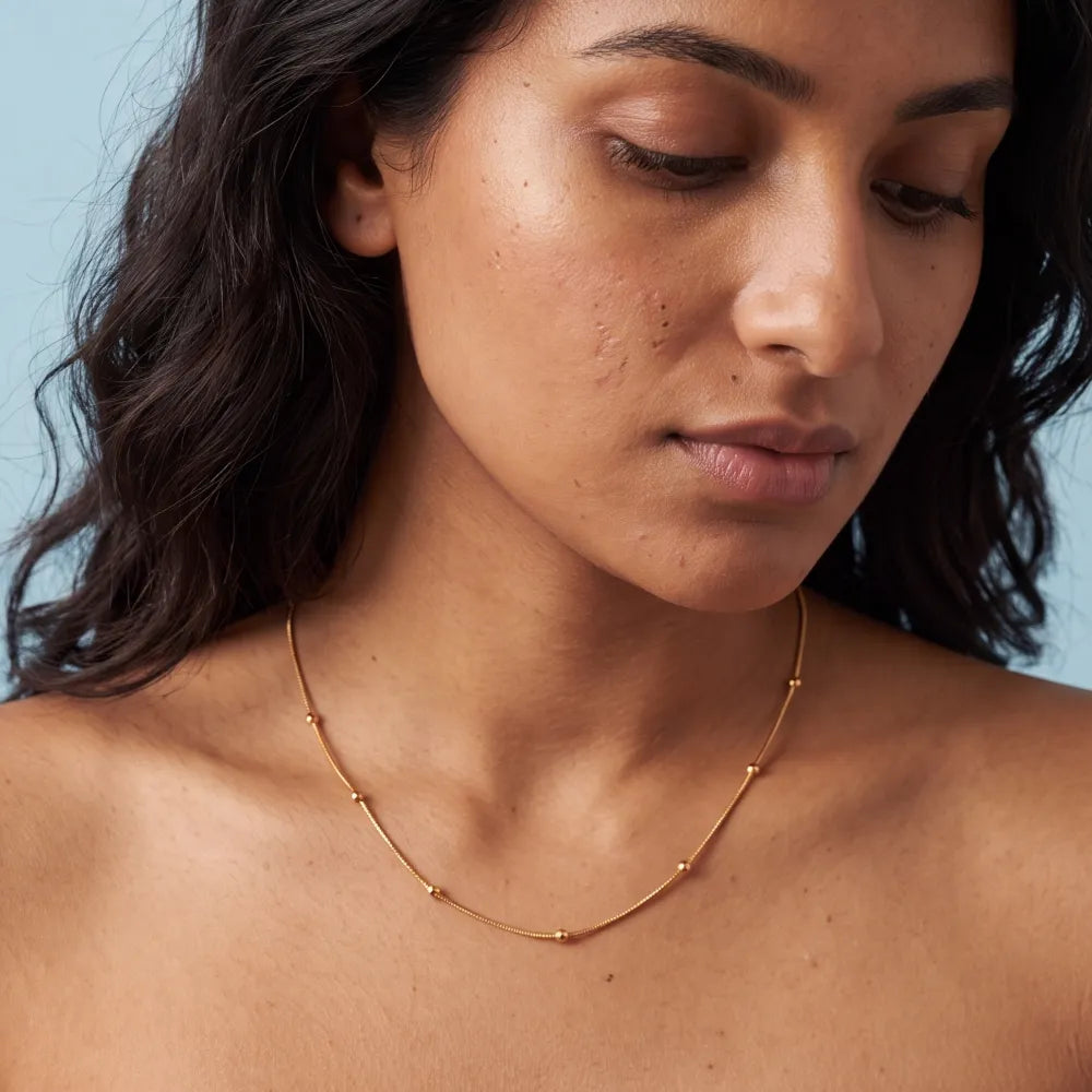 Genenia Chain Necklace detail