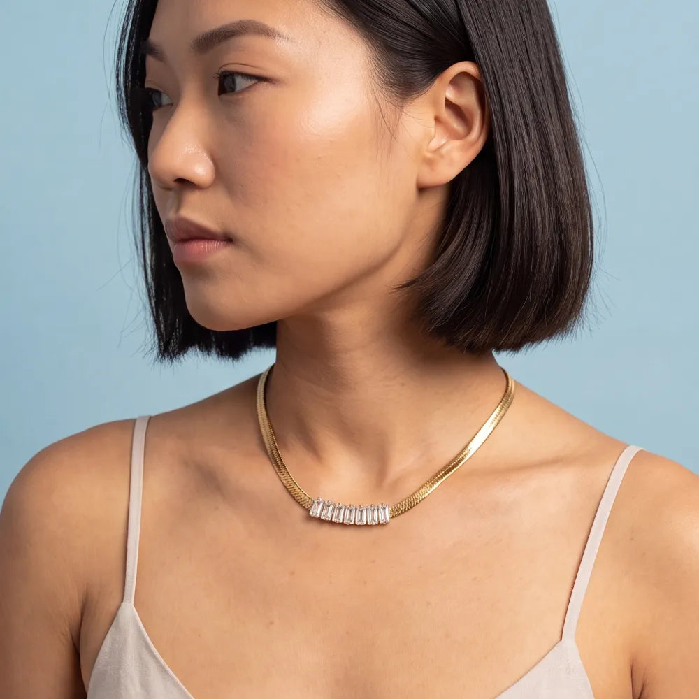 Eline Necklace worn