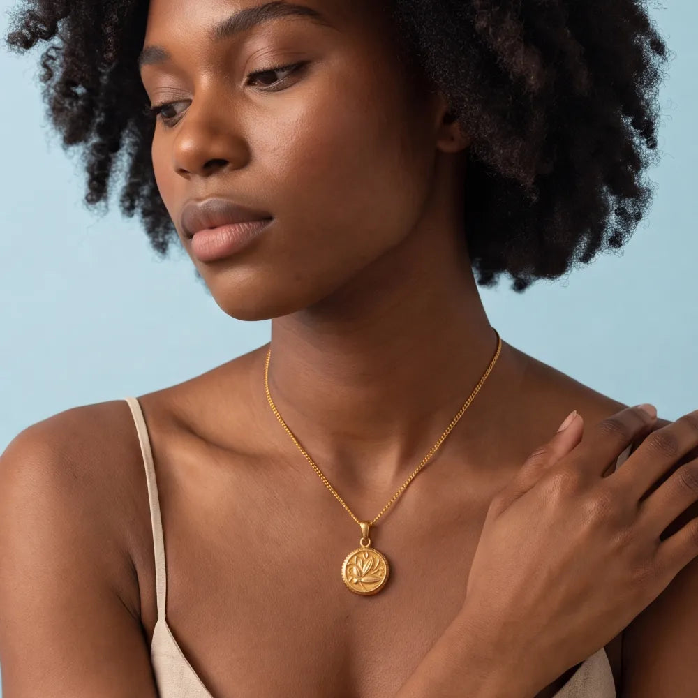 Elonde Necklace worn