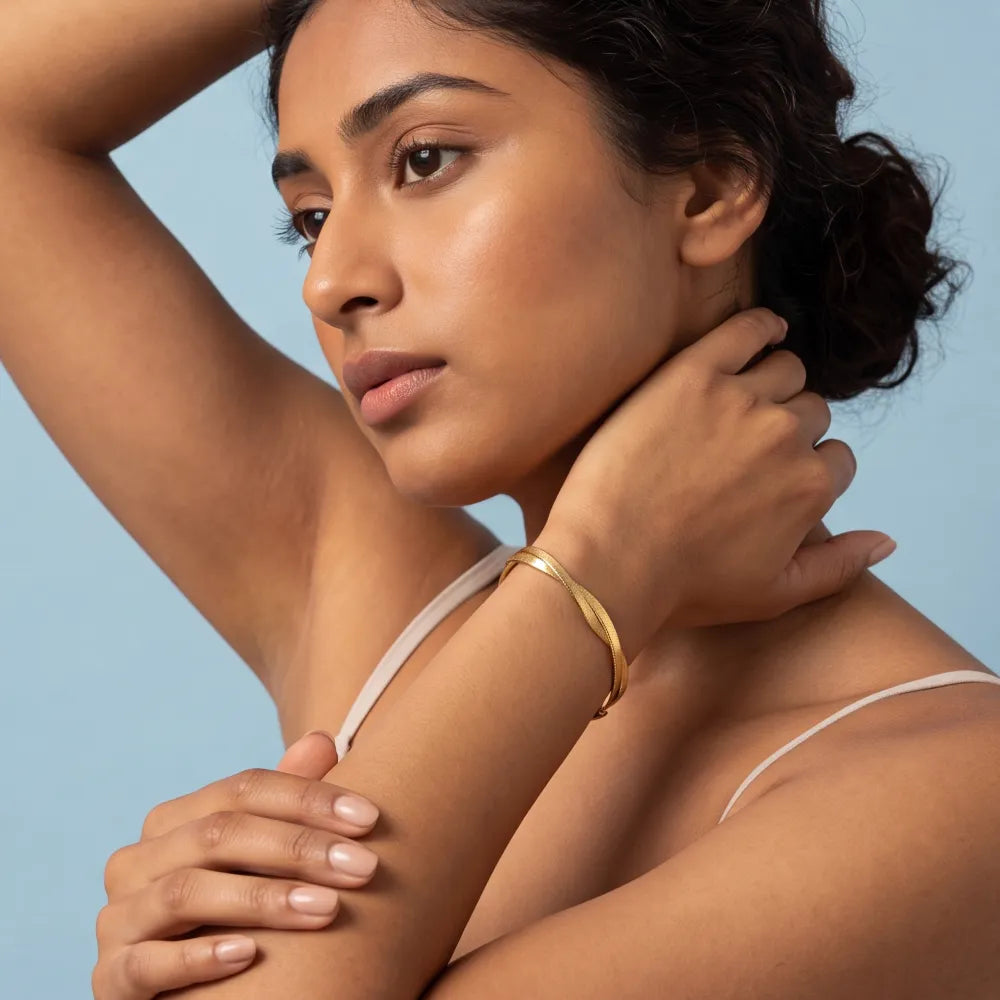 Elyne Bracelet detail