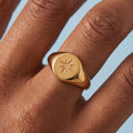 Helella Ring hero close-up