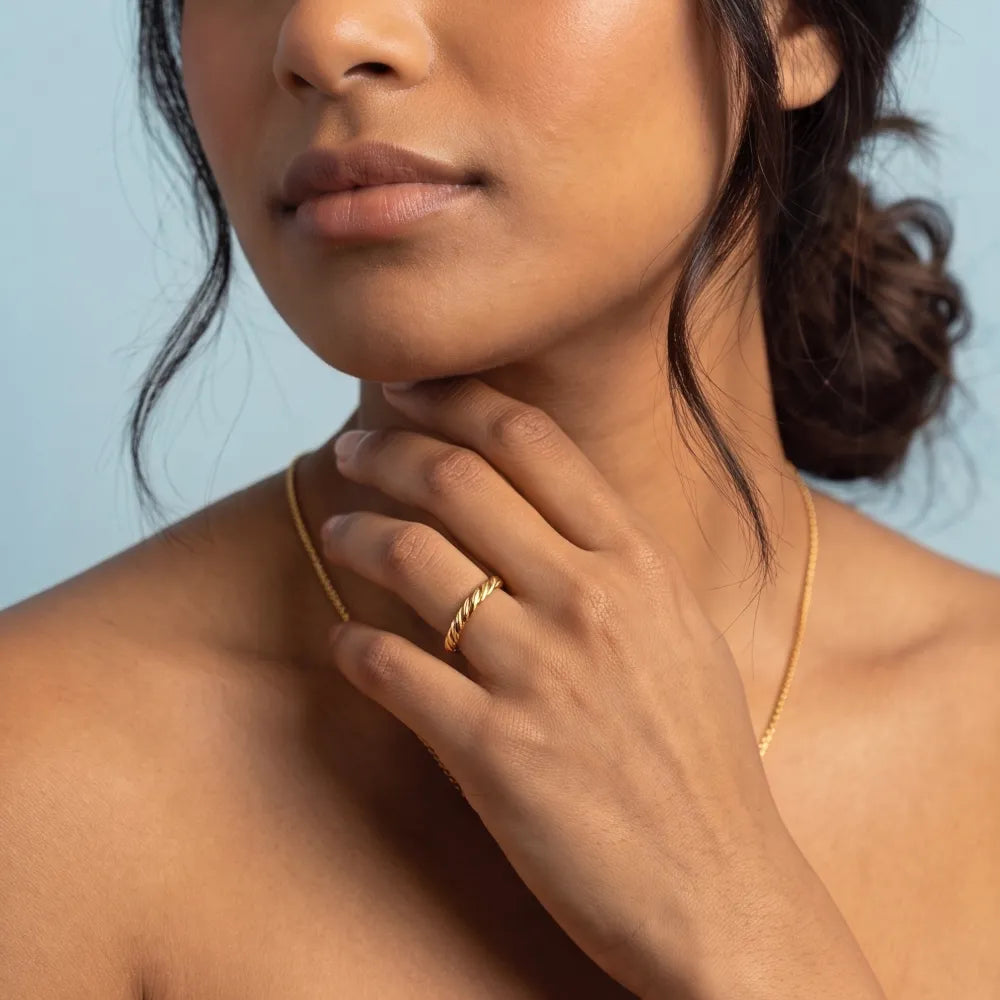 Elanda Ring on model