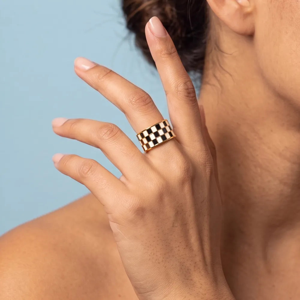 Elienne Ring detail